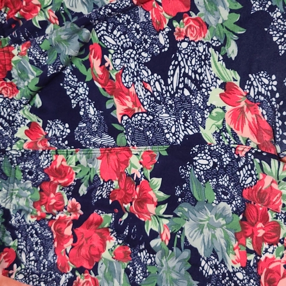 Leggings. - Picture 2 of 3